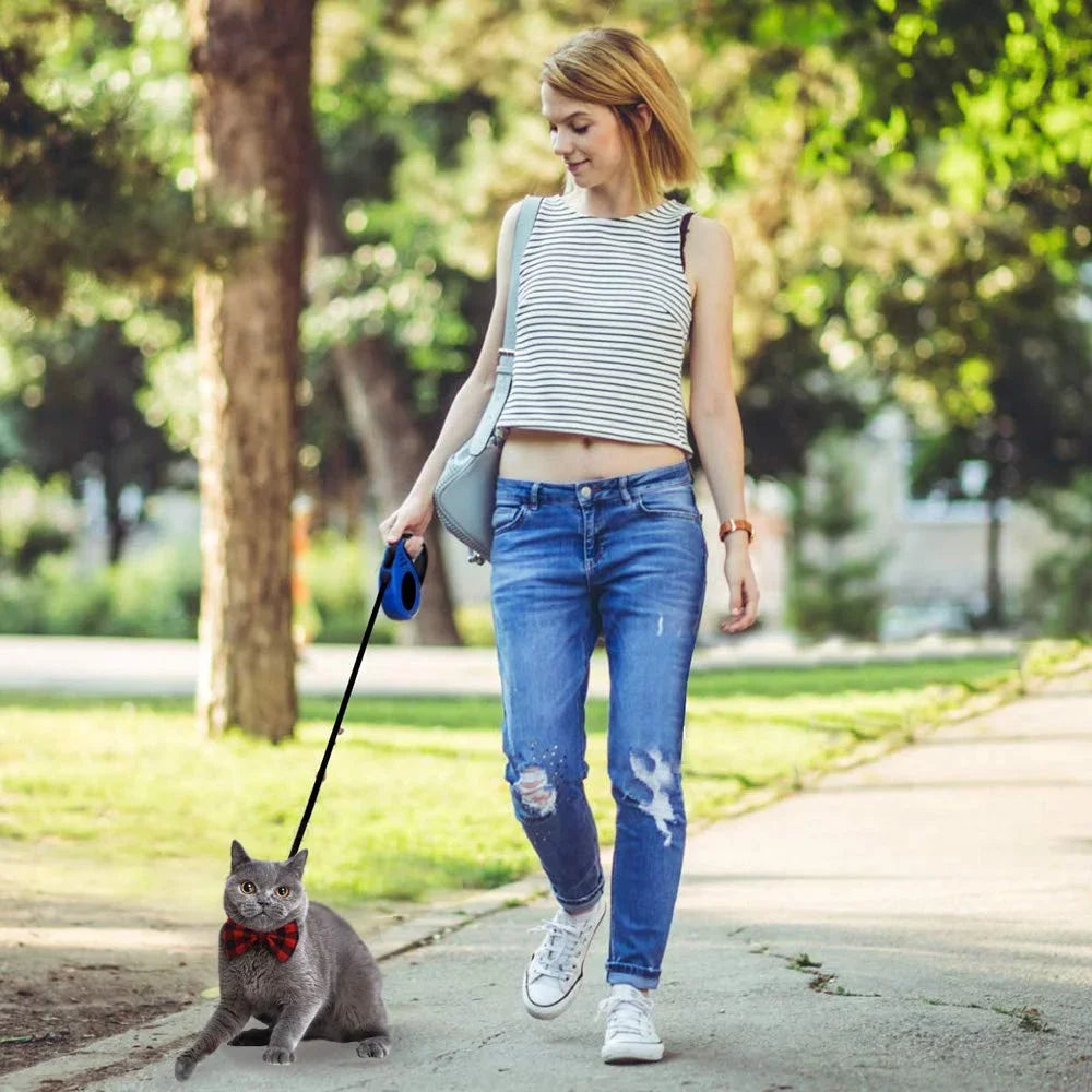 Retractable Tangle Free, Walking Leash with Anti Slip Handle, Pause and Lock Store Pet Leash